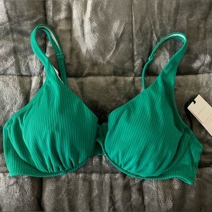 NWT Shade and Shore green bikini top